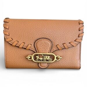 Coach Whipstitch Jade Wallet OL Taupe Pebbled Leather Carriage Clasp NWT